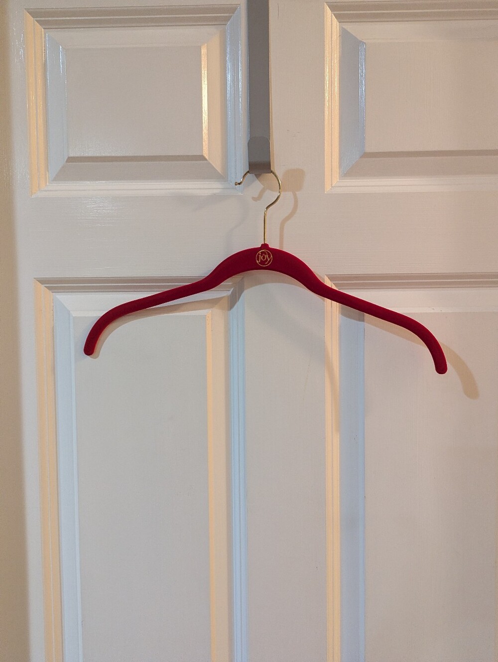 NEW Joy Mangano Red Velvet Padded Clothing Hanger with Gold Hardware . 12 pc